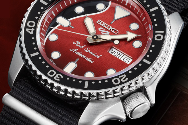 seiko 5 red special price